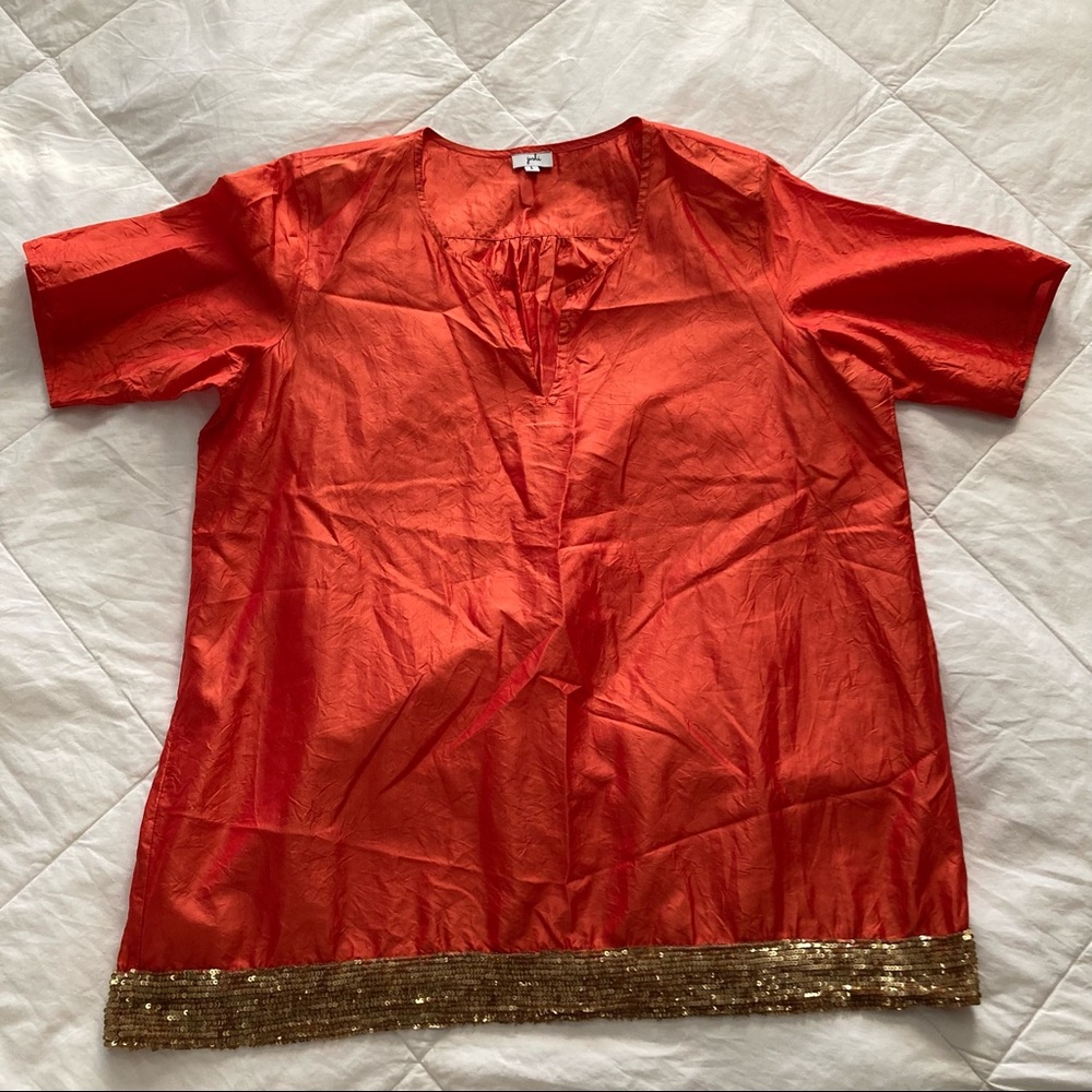 Joshi, Women’s size 1, V- Neck, short sleeve, red with gold sequin.